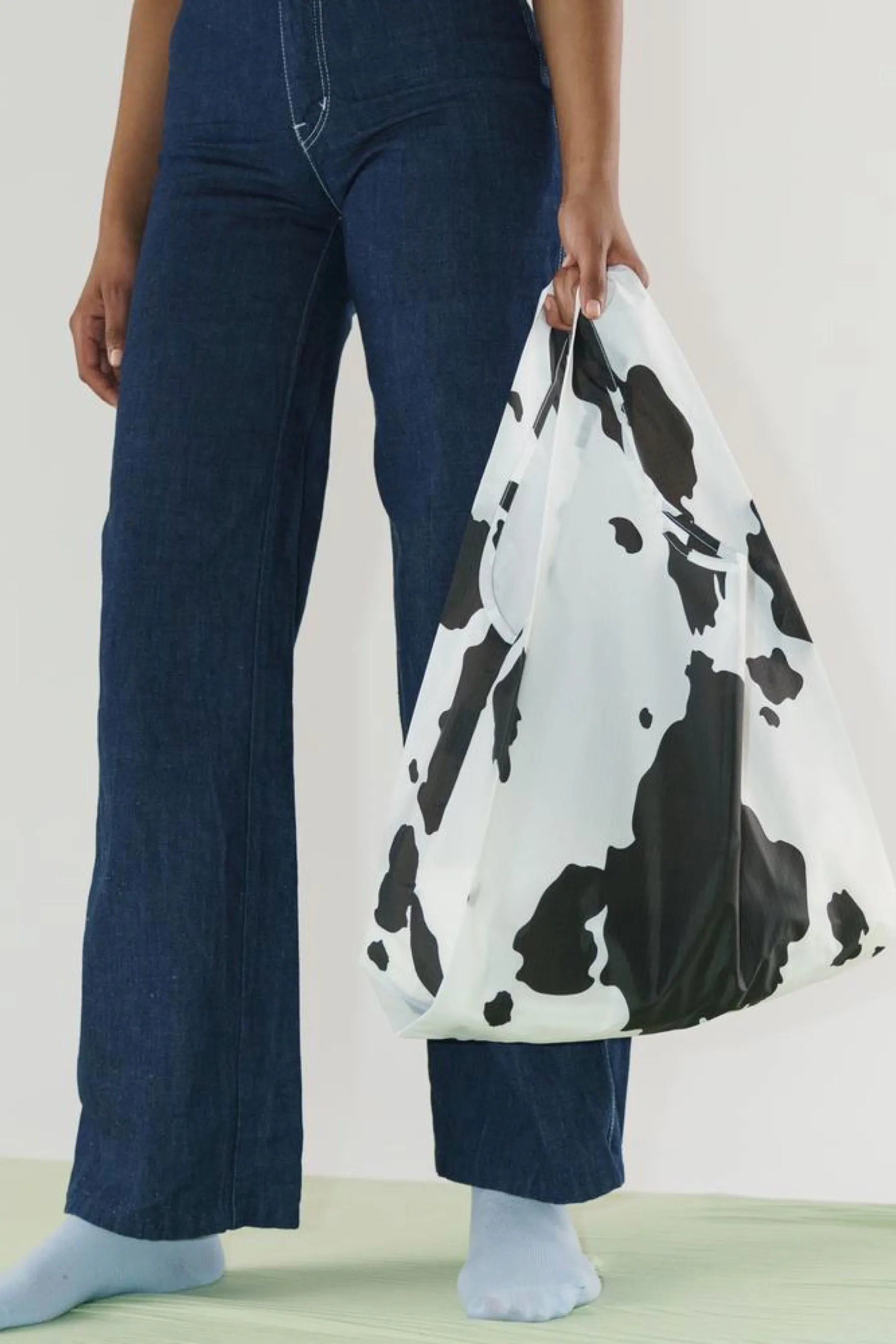 Black   White Cow Baggu