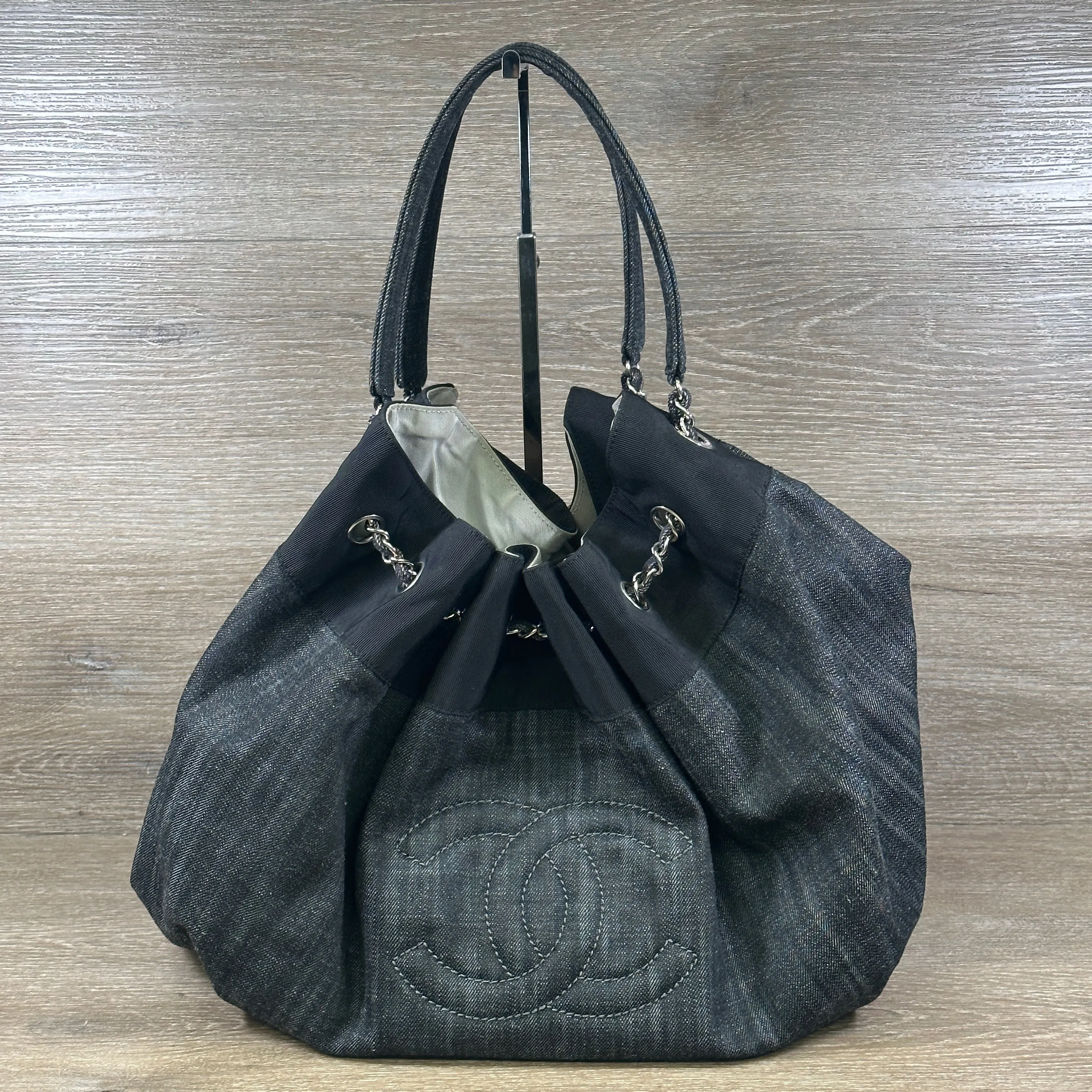 Chanel Coco Cabas Denim Hobo XL