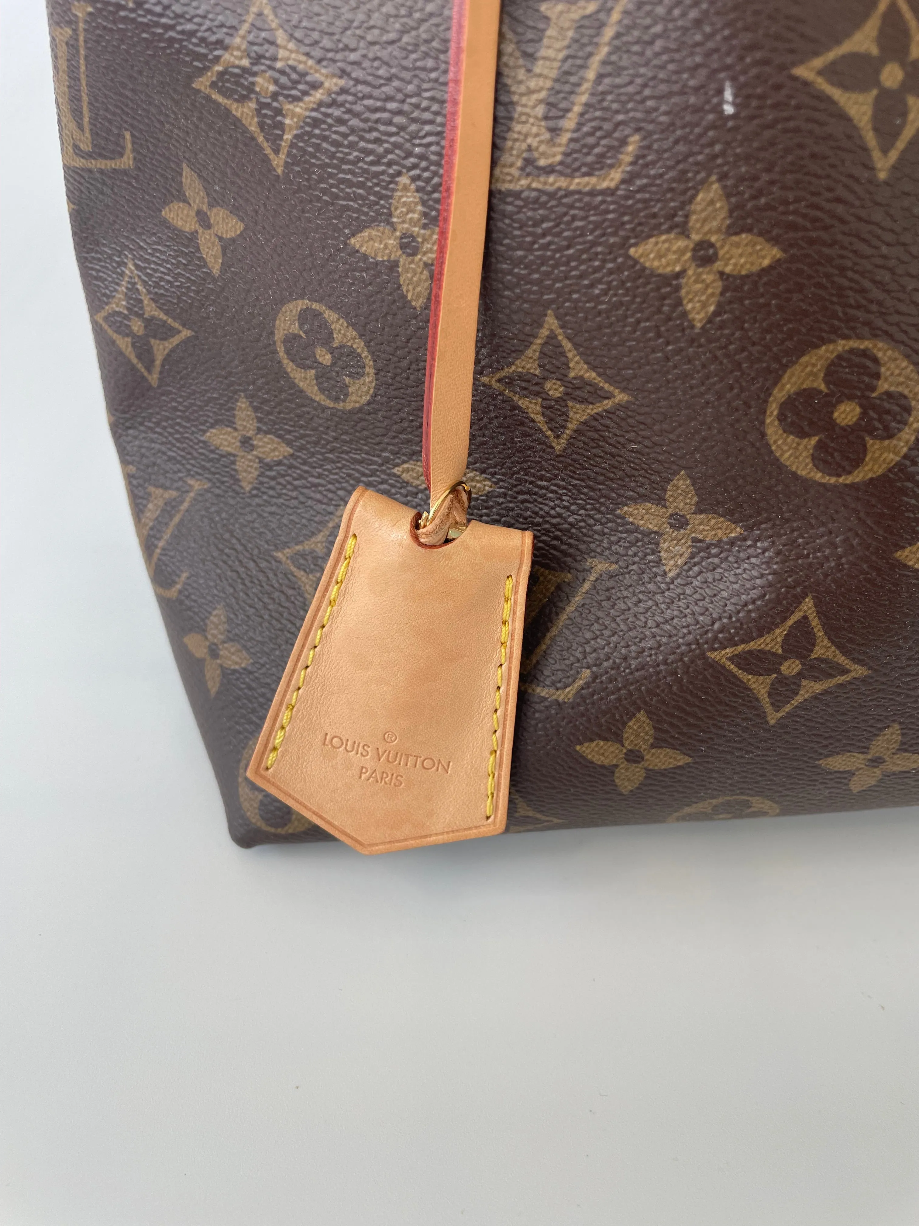 LOUIS VUITTON | FLOWER HOBO | MONOGRAM